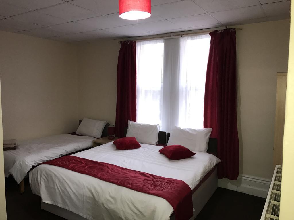 Acorn Lodge Guest House - Free Parking Gosport Exterior photo