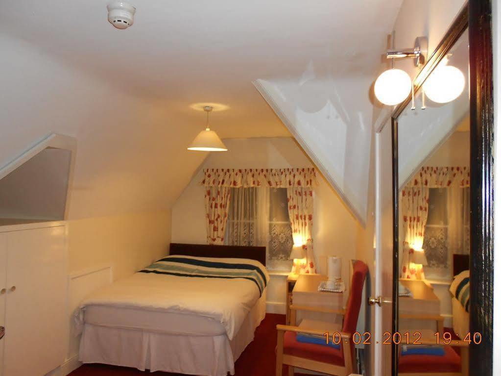 Acorn Lodge Guest House - Free Parking Gosport Exterior photo